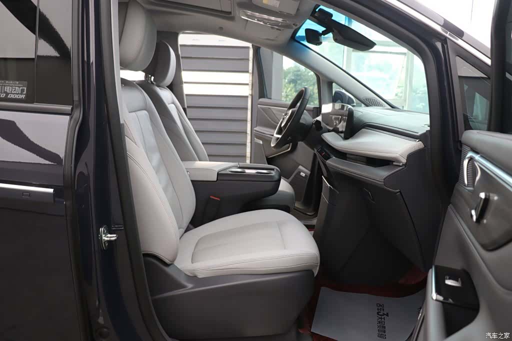 Buick GL8, 2024 24