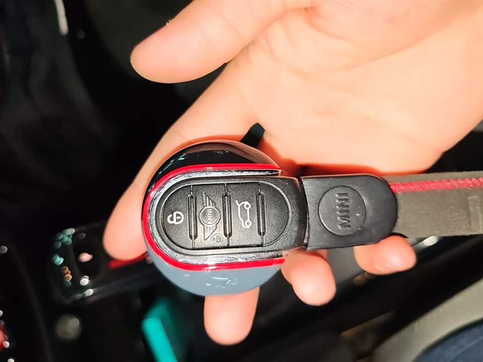MINI JCW CLUBMAN