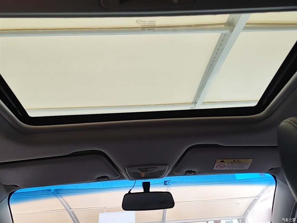 Wuling 310, 2017 18