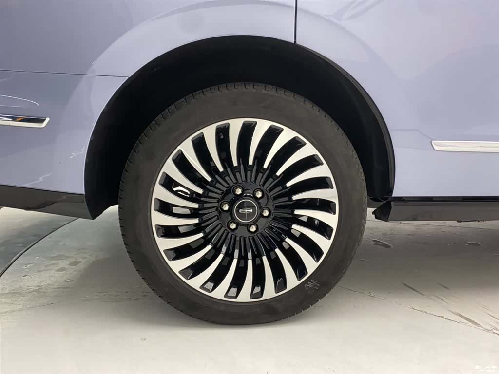 Lincoln Navigator, 2021 11