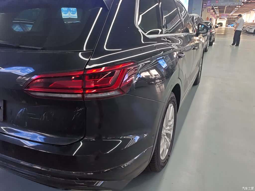 Volkswagen Touareg, 2020 8