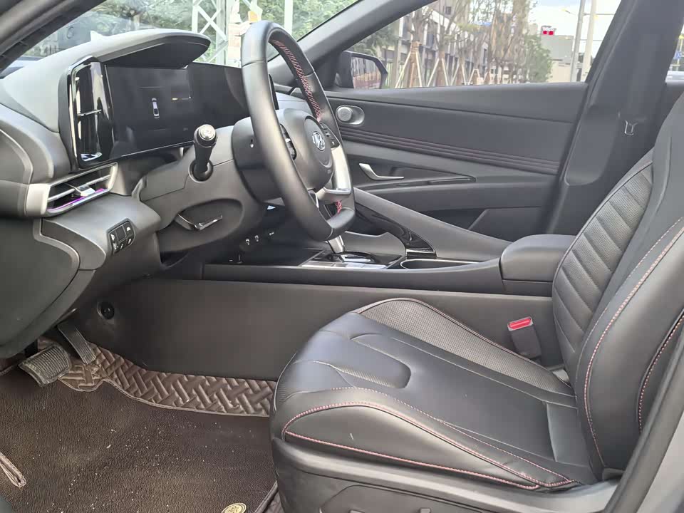 Hyundai Elantra Hyundai Elantra