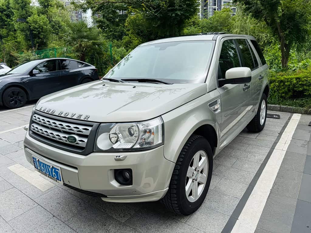 Land Rover 2