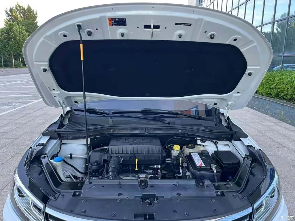 Roewe RX3, 2020 16