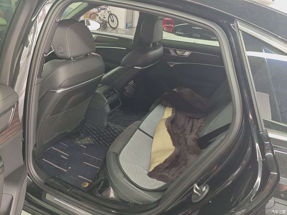 Audi A6L, 2024 6