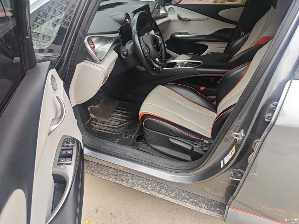 BYD Dolphin, 2023 14