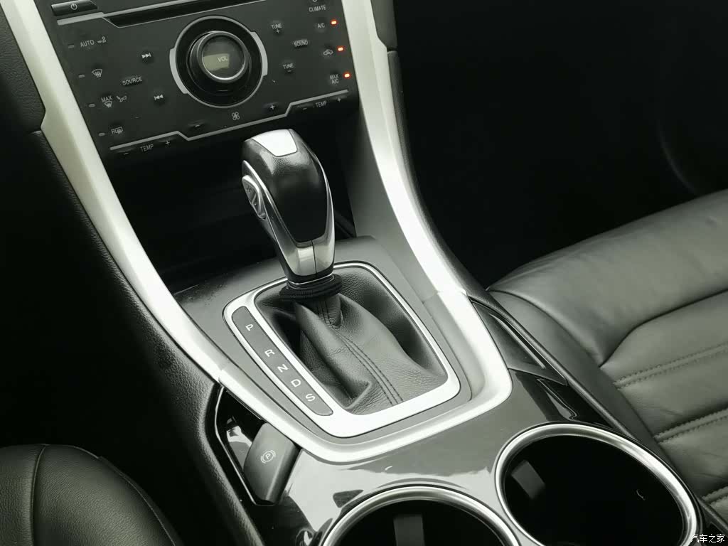 Ford Mondeo, 2016 13