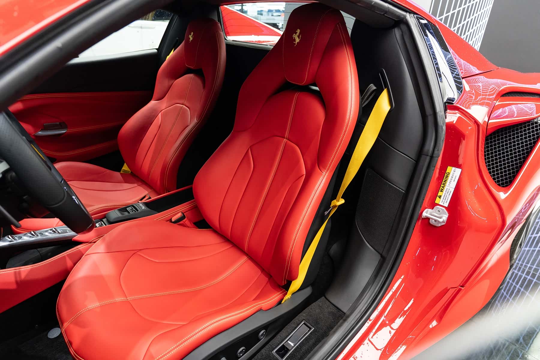 Ferrari F8, 2022 8