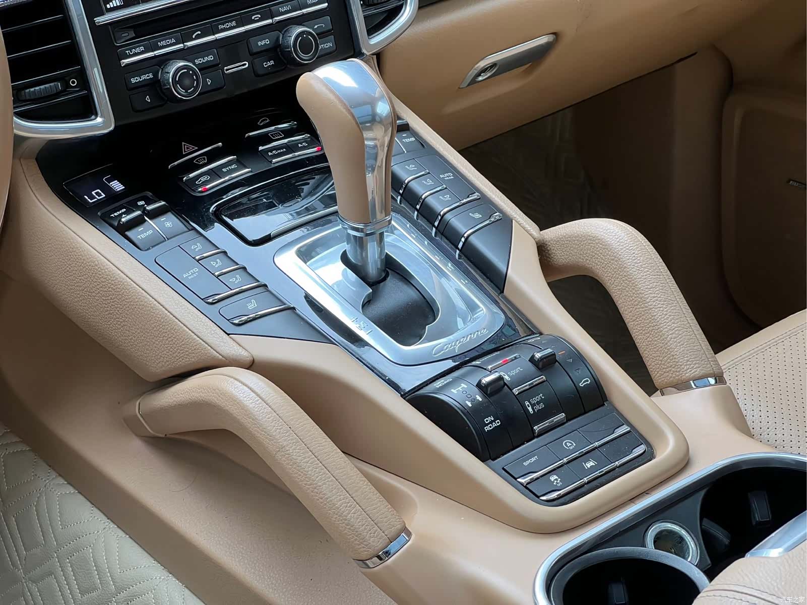 Porsche Cayenne, 2014 16