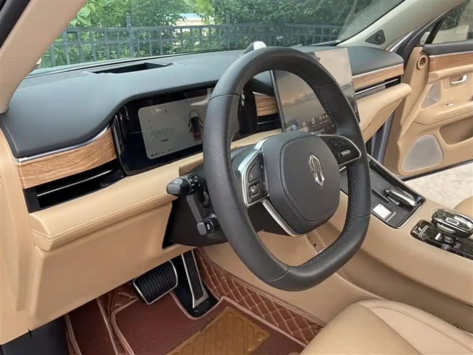 HarmonyOS Ask the world M5