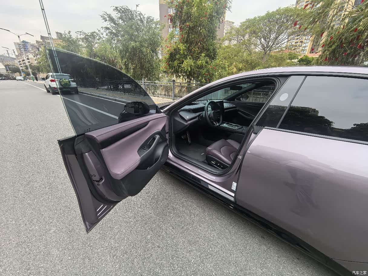 Xiaomi SU7, 2024 9