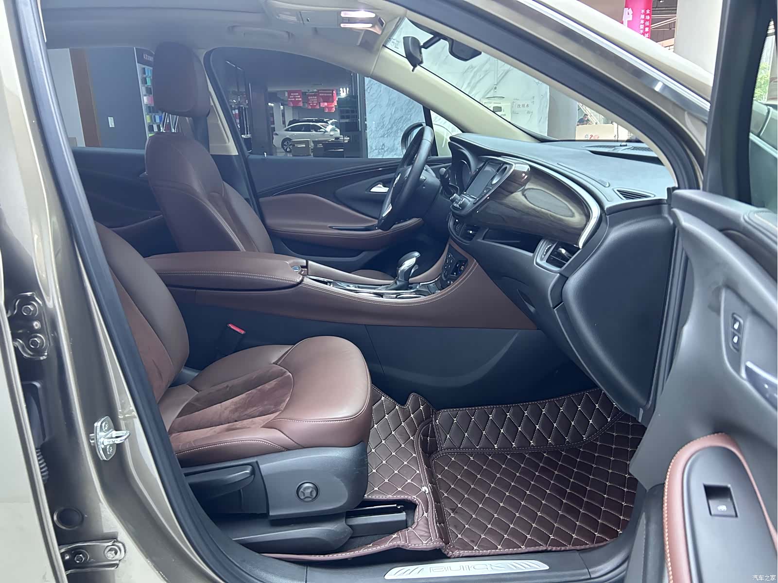 Buick Envision Plus, 2016 10