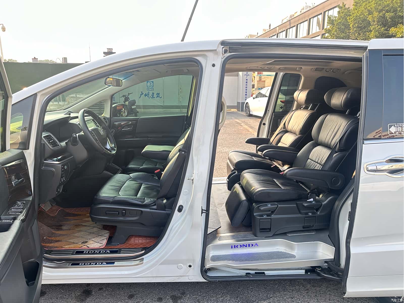 Honda Odyssey, 2018 все фото