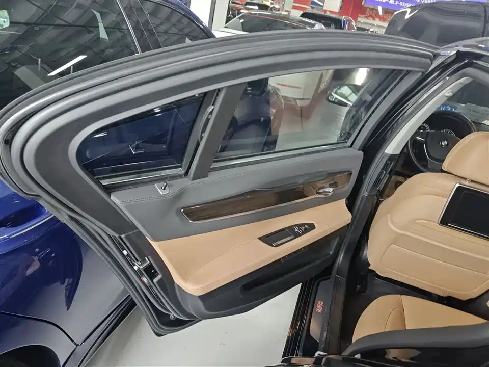 BMW 7 series BMW 7 series