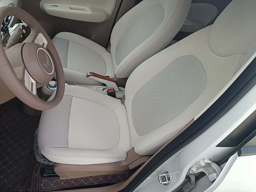 Wuling MINIEV, 2025 15