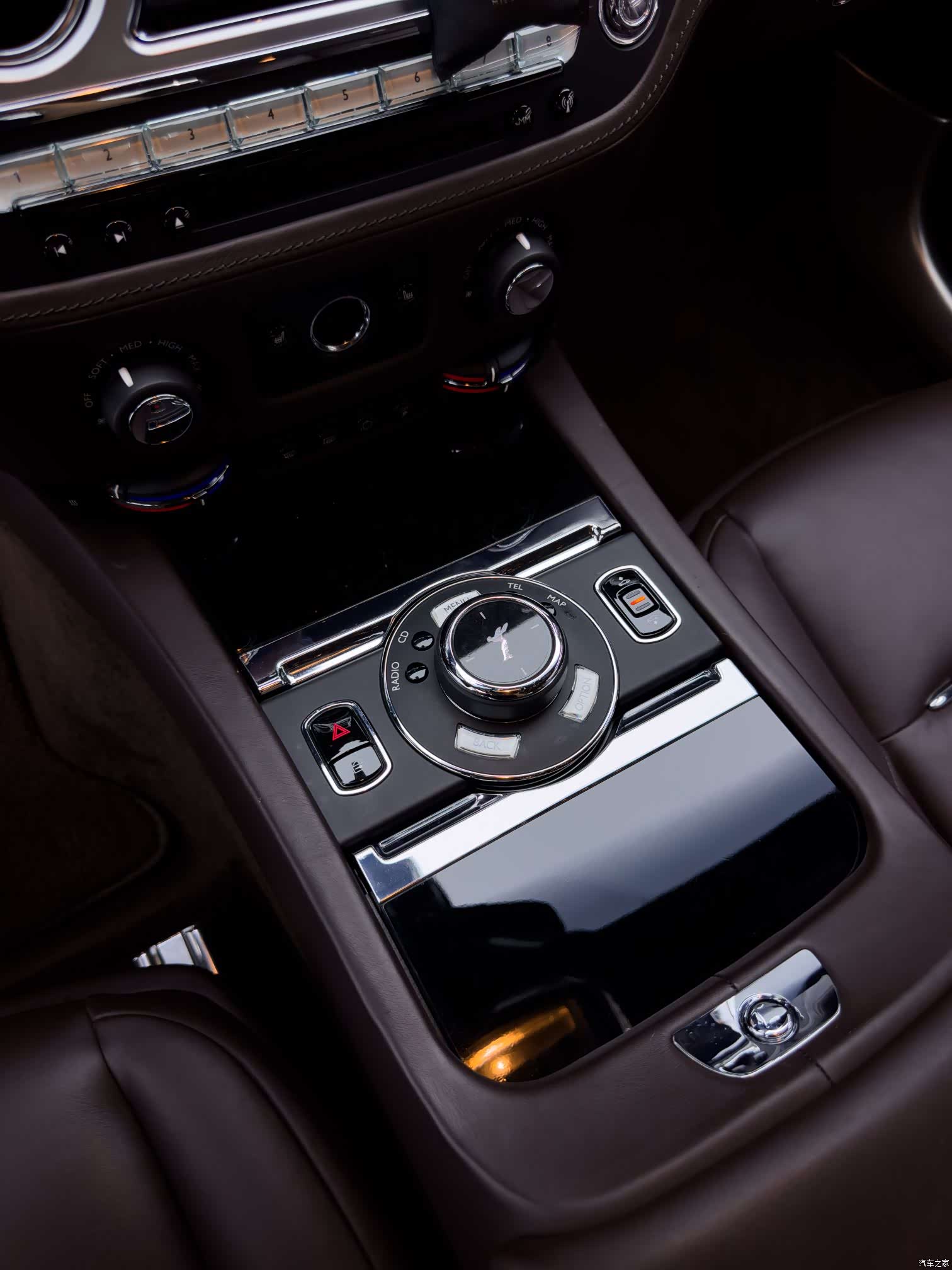 Rolls-Royce Wraith, 2018 17