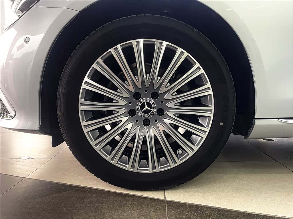 Mercedes-Benz E-Class, 2024 7