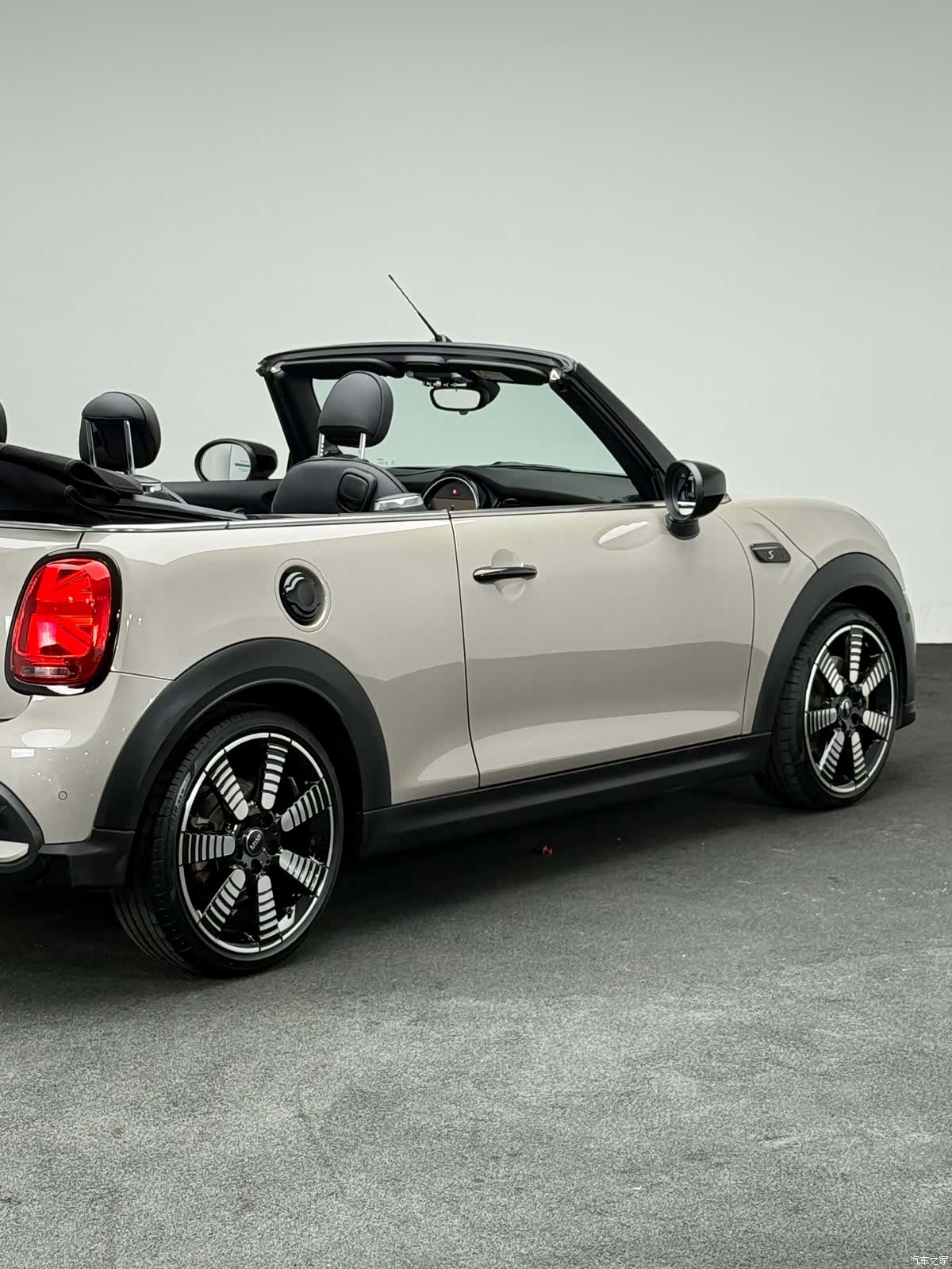 Mini Cooper, 2023 24