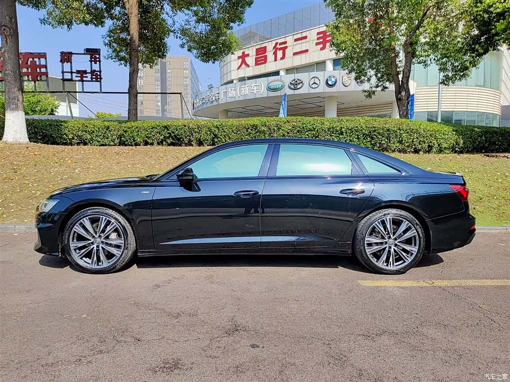 Audi A6L, 2021 3