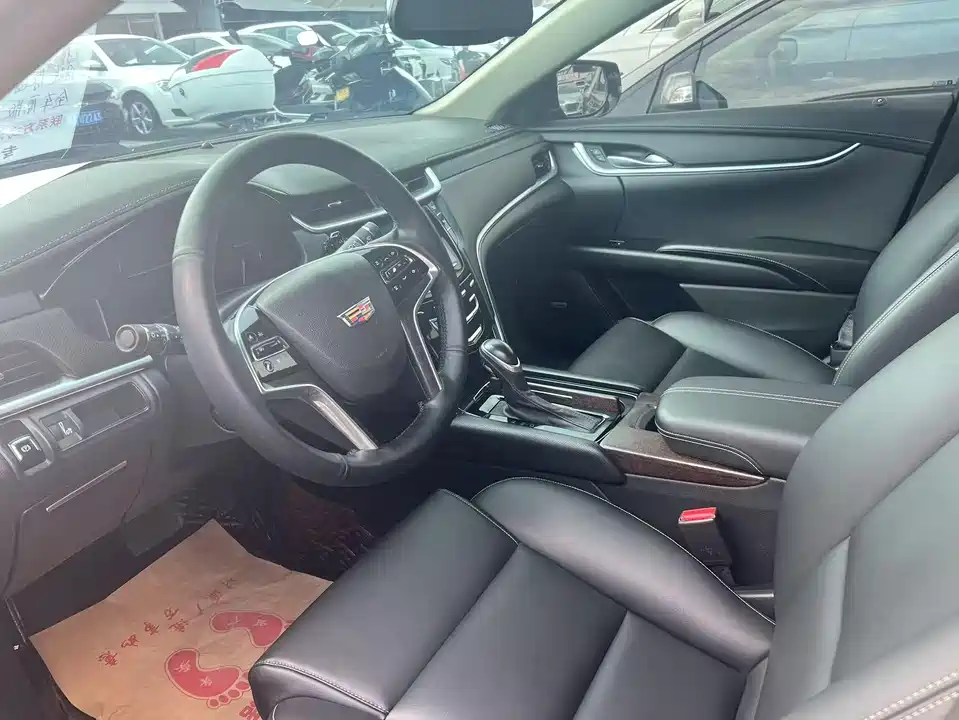 Cadillac XTS
