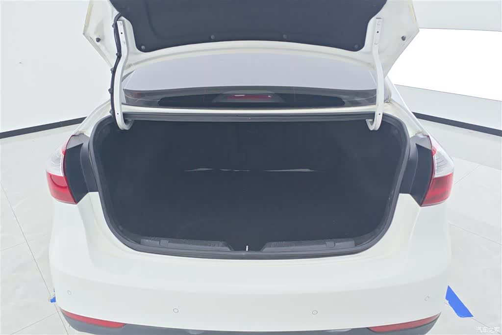 Kia K3, 2018 4