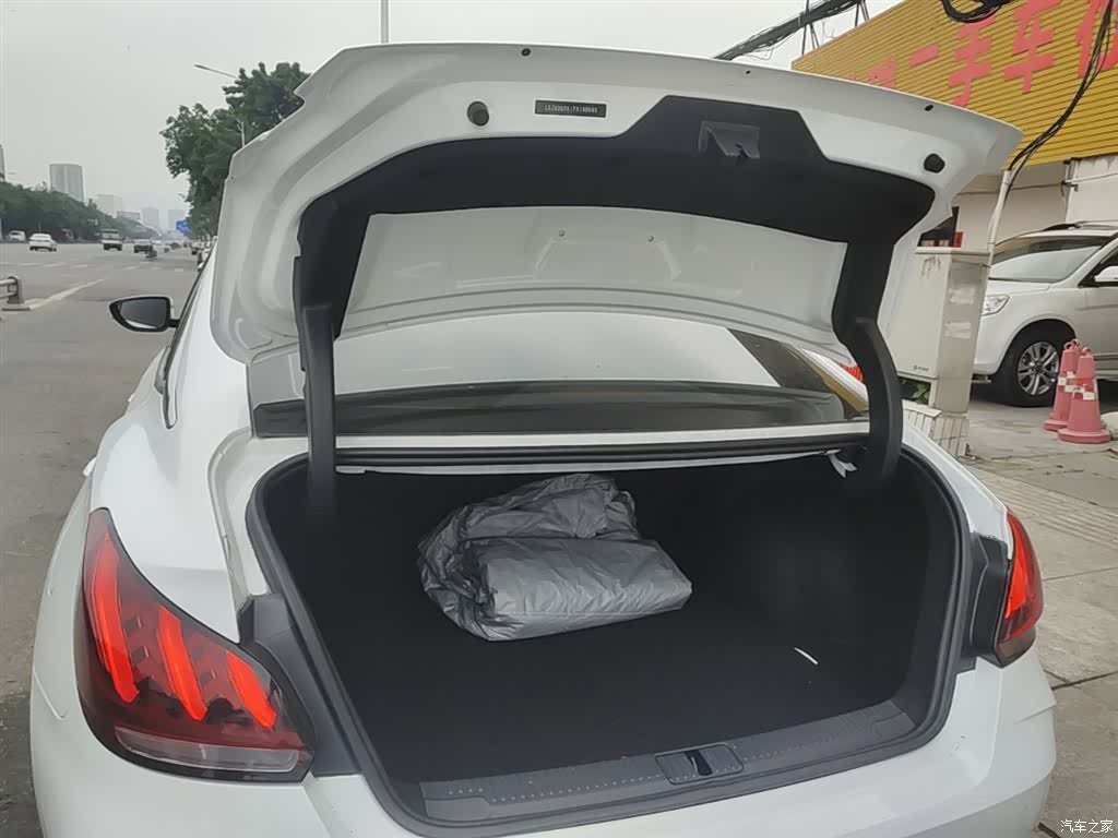 MG MG5, 2023 19