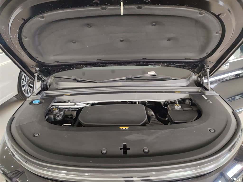 Li Auto L6, 2025 20