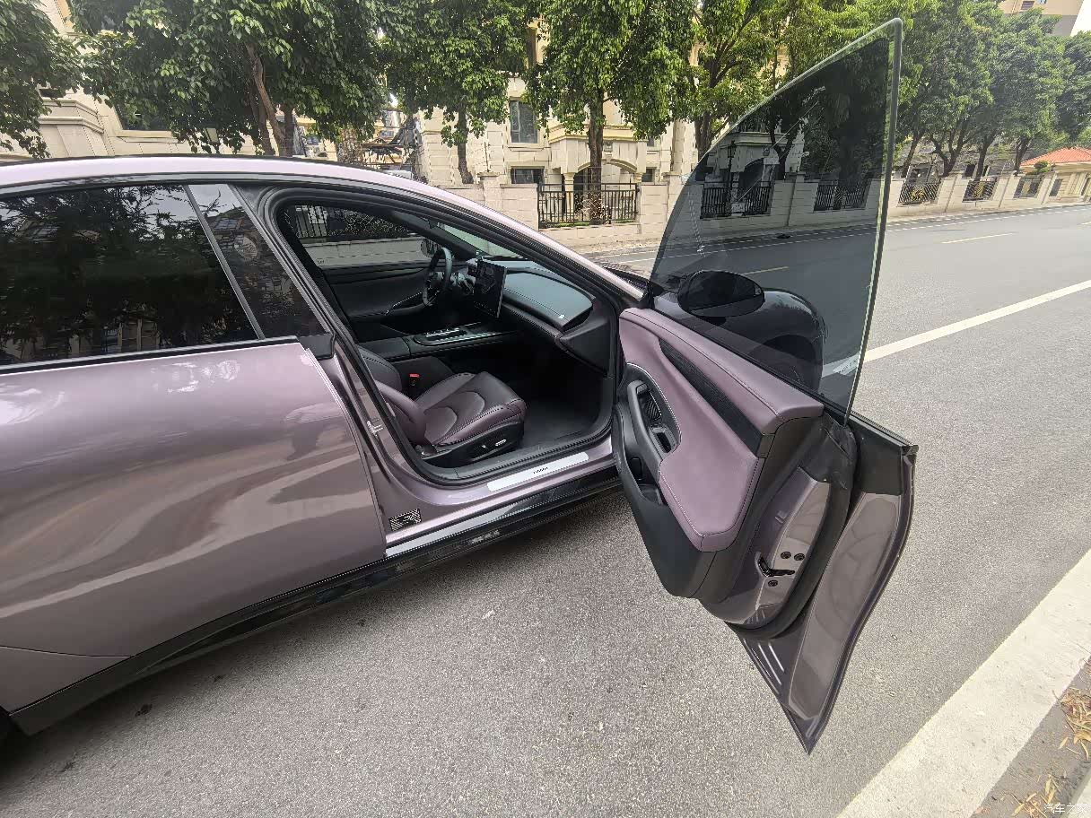 Xiaomi SU7, 2024 6