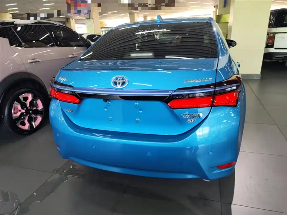 Toyota Corolla dual engine E+ Toyota Corolla dual engine E+