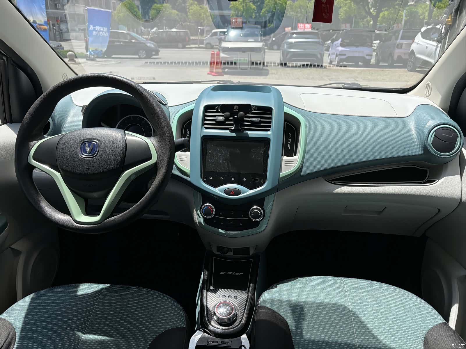 Changan E-Star, 2022 18