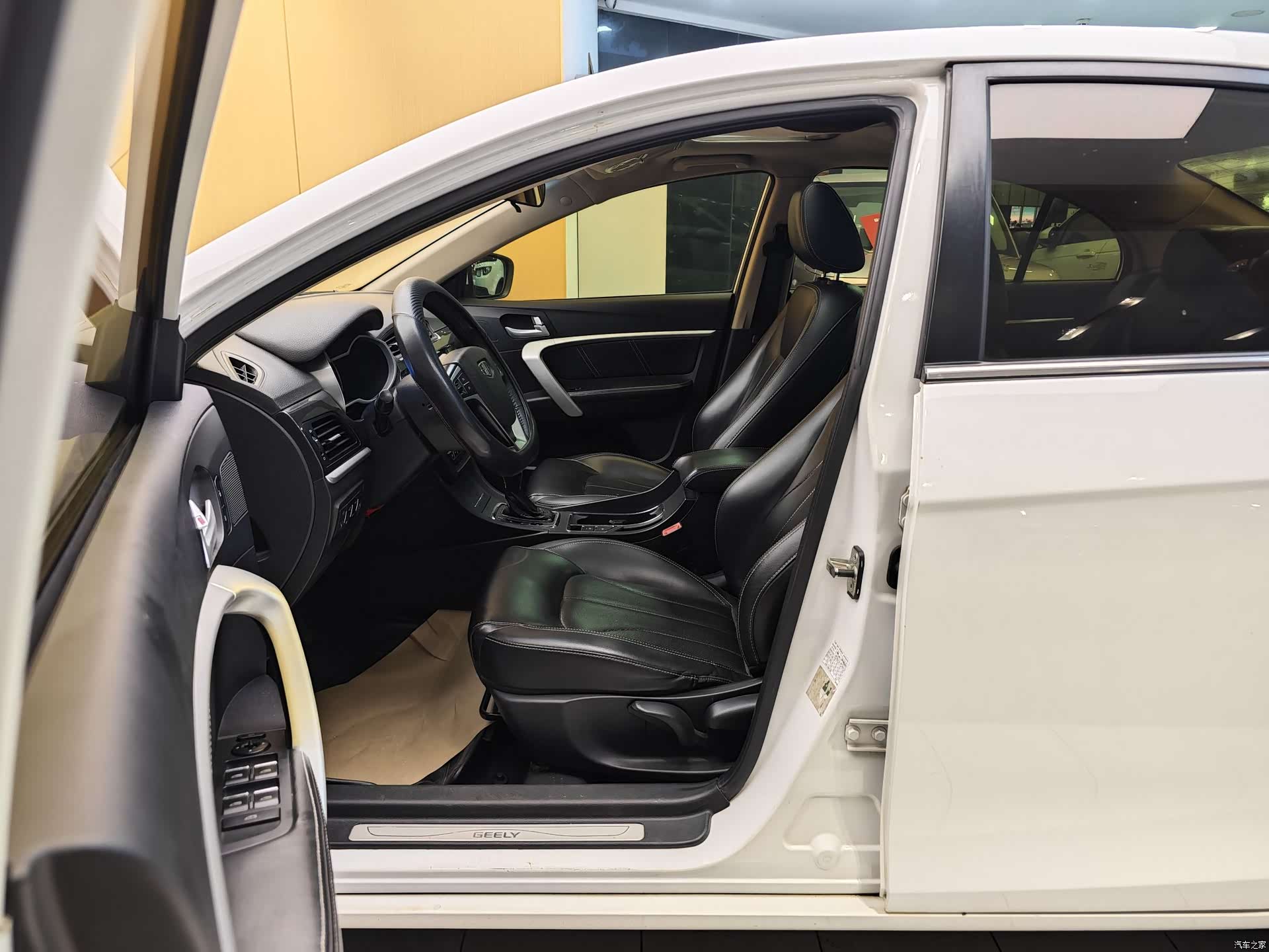 Geely Emgrand, 2017 13