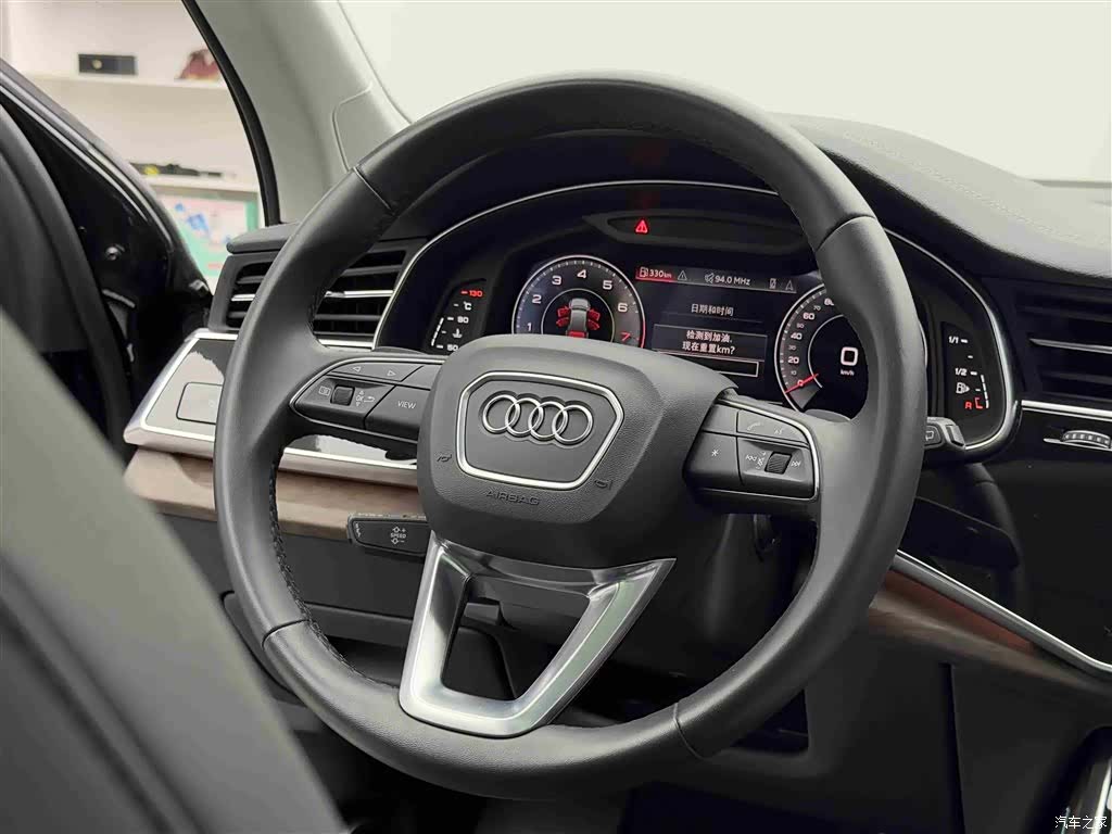 Audi Q7, 2023 12