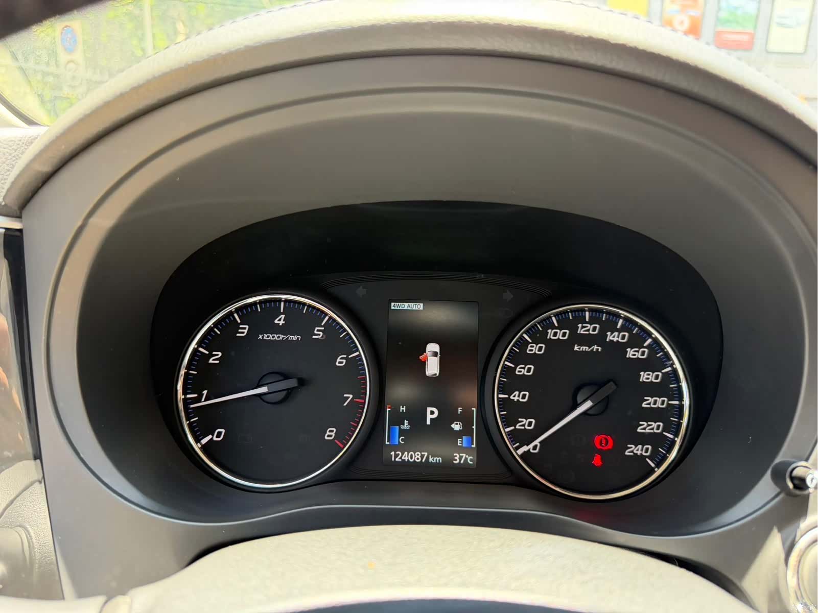 Mitsubishi Outlander, 2017 12