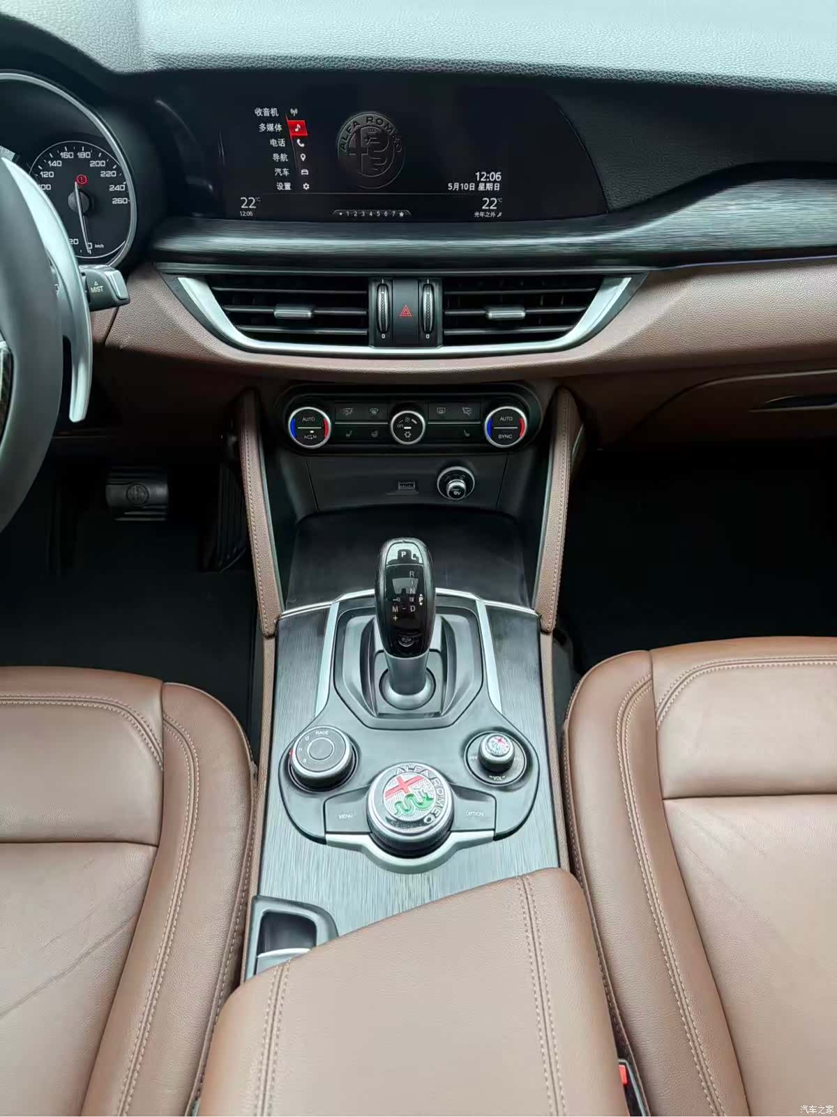 Alfa Romeo Stelvio, 2018 12