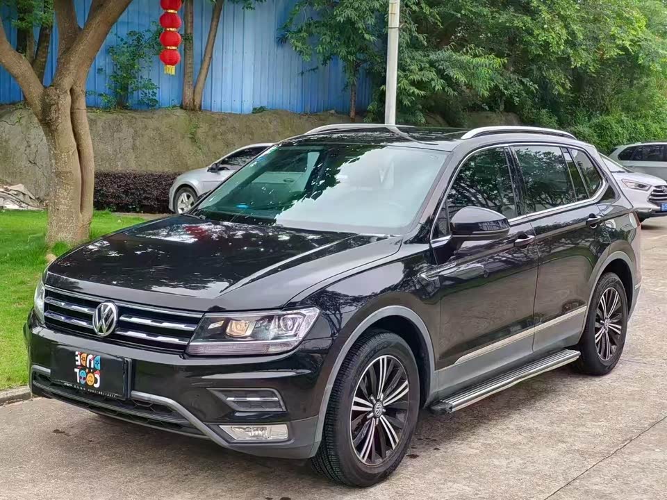 Volkswagen Tiguan L
