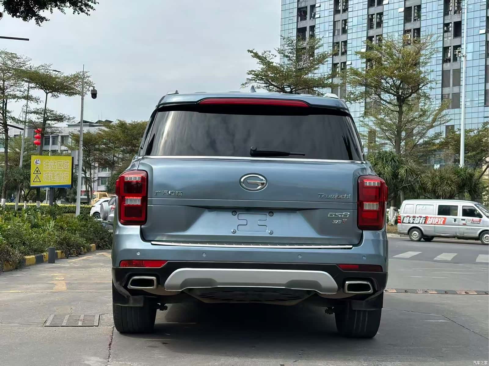Trumpchi GS8, 2017 10