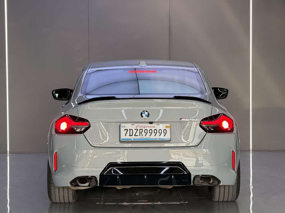 BMW M240i