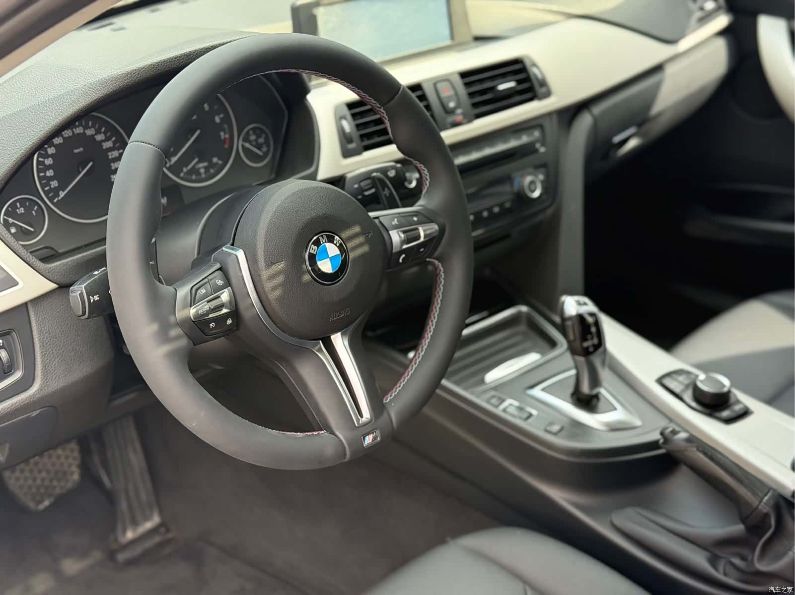BMW 3 Series, 2015 12