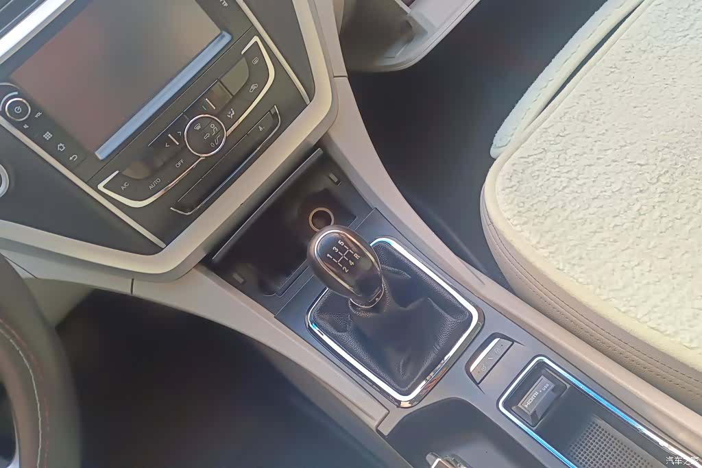 Geely Emgrand, 2015 16