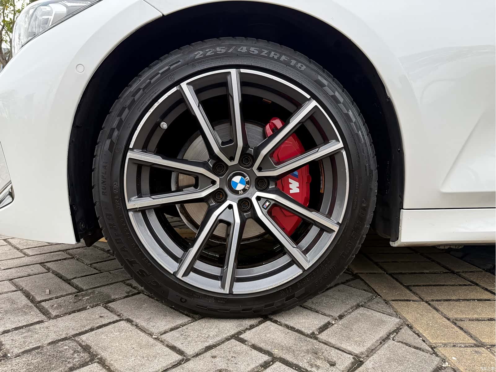 BMW 3 Series, 2023 все фото