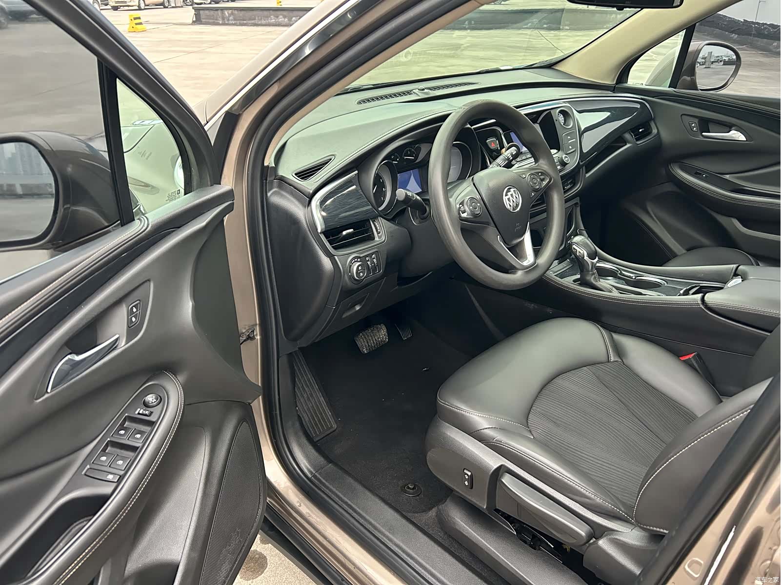 Buick Envision Plus, 2018 8