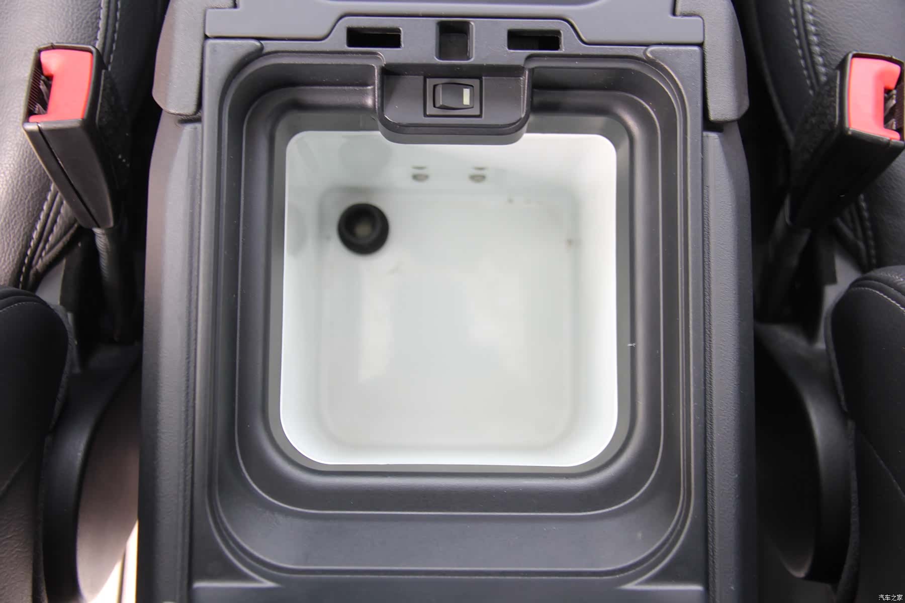 Land Rover Discovery, 2014 24