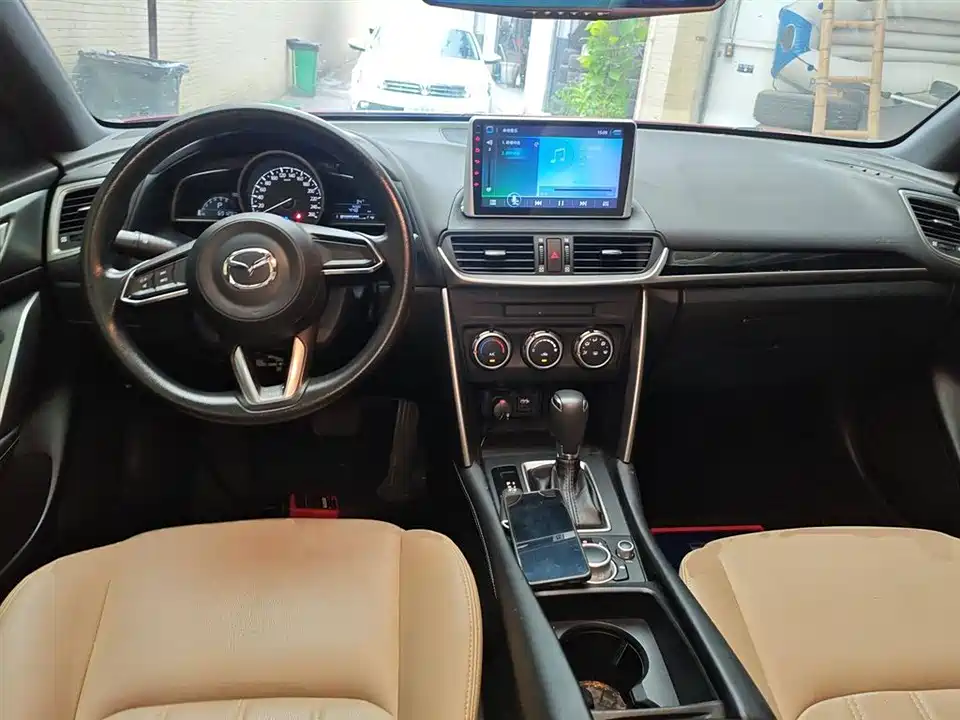Mazda CX-4