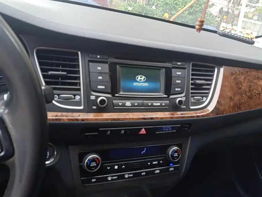 Hyundai Name picture