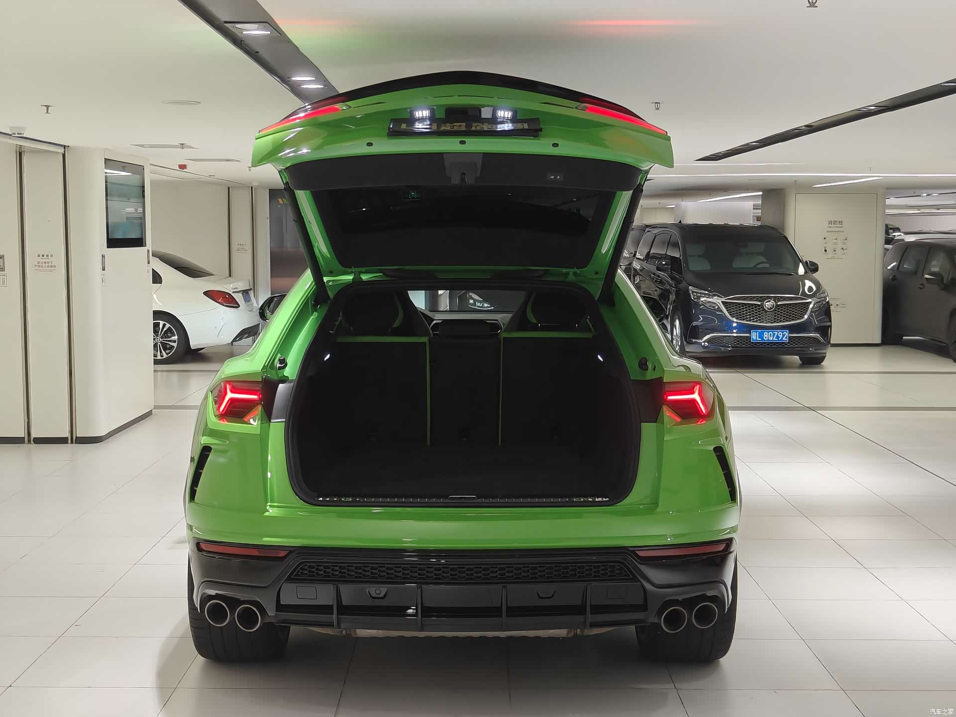 Lamborghini Urus, 2021 17