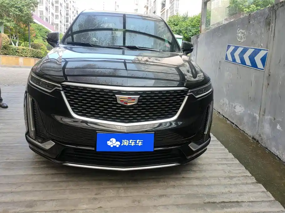 Cadillac XT6