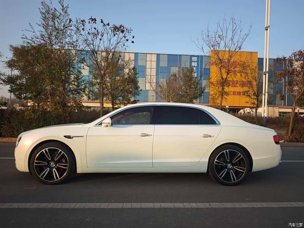 Bentley Flying Spur, 2018 4