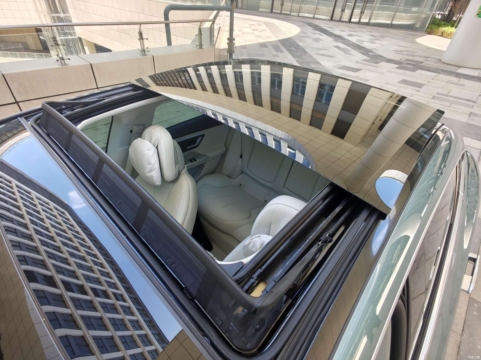 Mercedes-Benz EQE, 2026 14