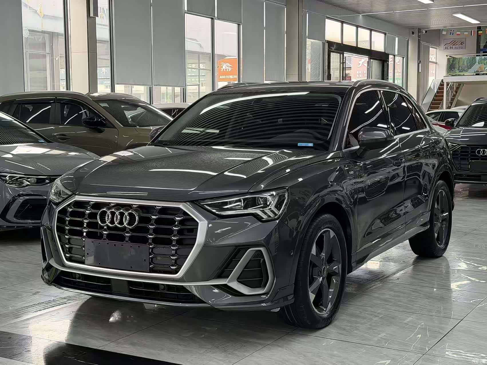 Audi Q3, 2022 1