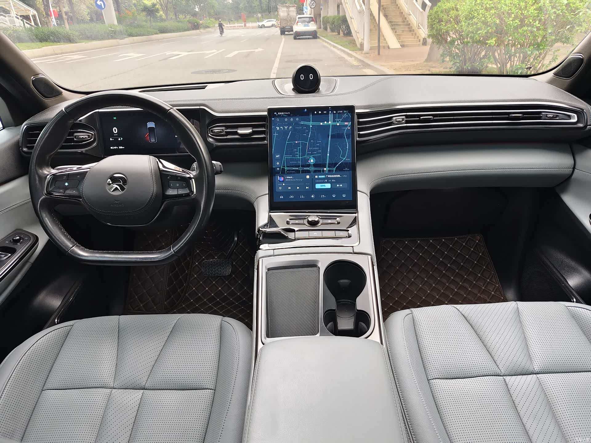 NIO ES8, 2022 8